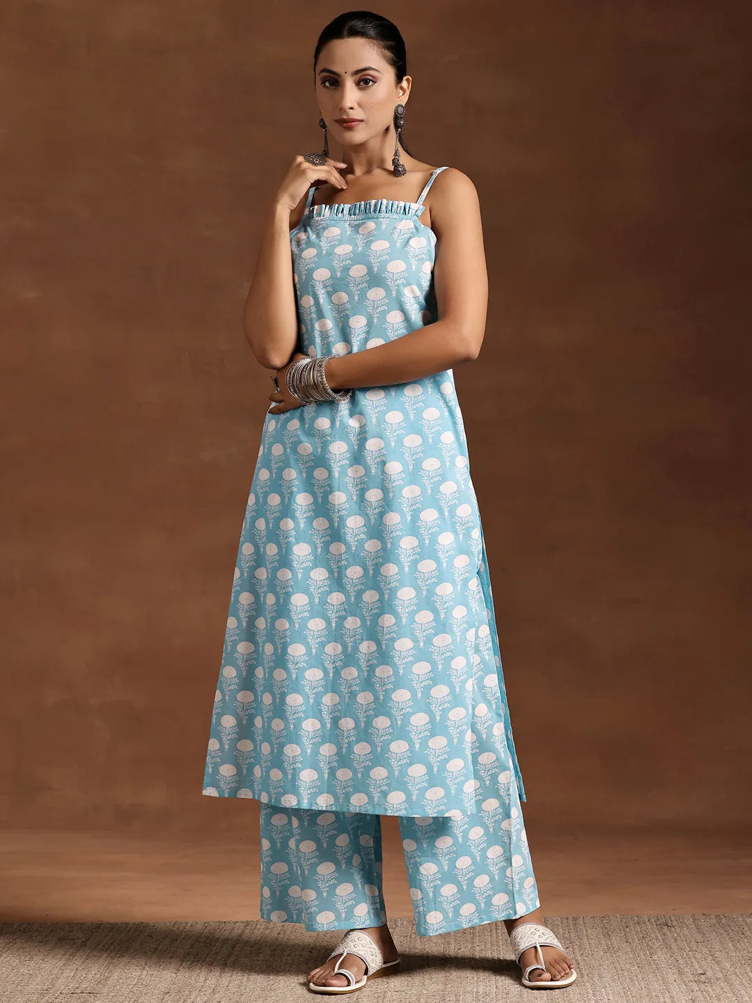 BHAYLI'S FLORAL PRINT BLUE KURTA SET
