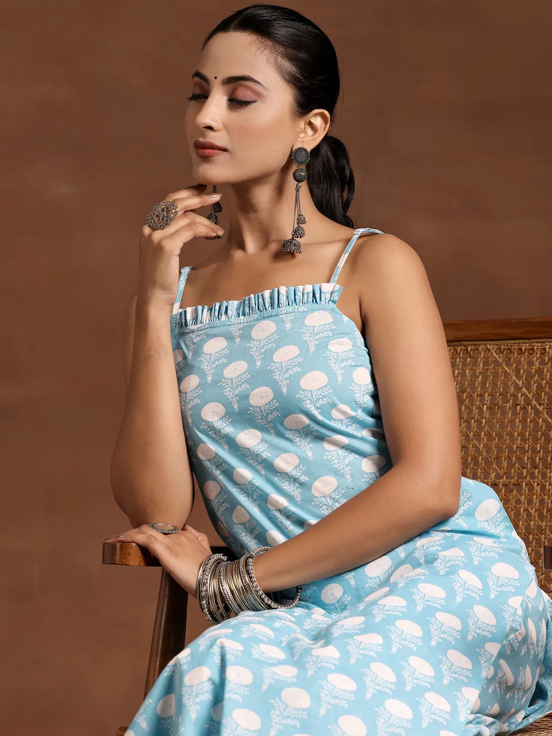 BHAYLI'S FLORAL PRINT BLUE KURTA SET