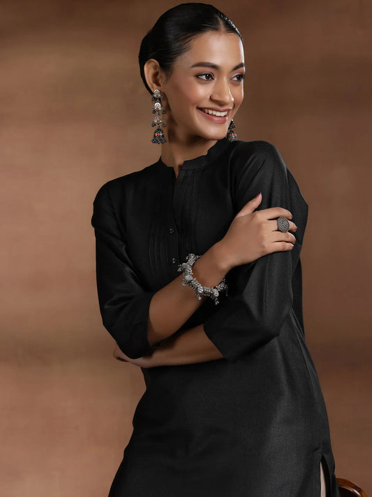BHAYLI'S SOLID BLACK STRAIGHT-FIT KURTA