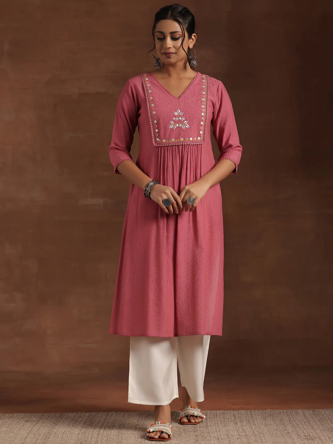 BHAYLI'S FROSTED ROSE KURTA