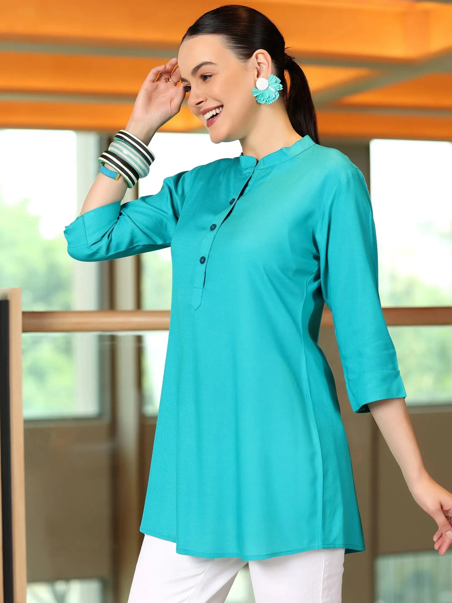 BHAYLI'S SOLID RAMA RAYON STRAIGHT TUNIC